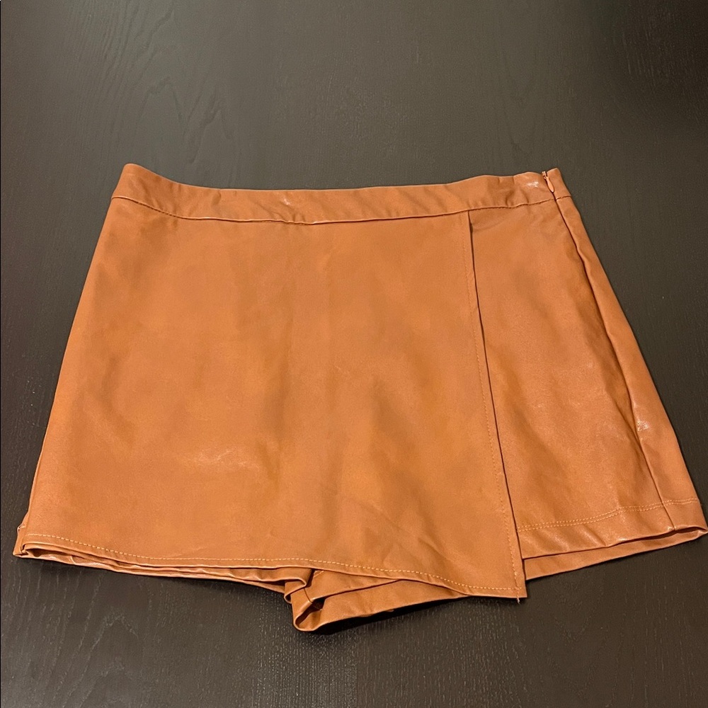 iris Tan Faux Leather Skort
